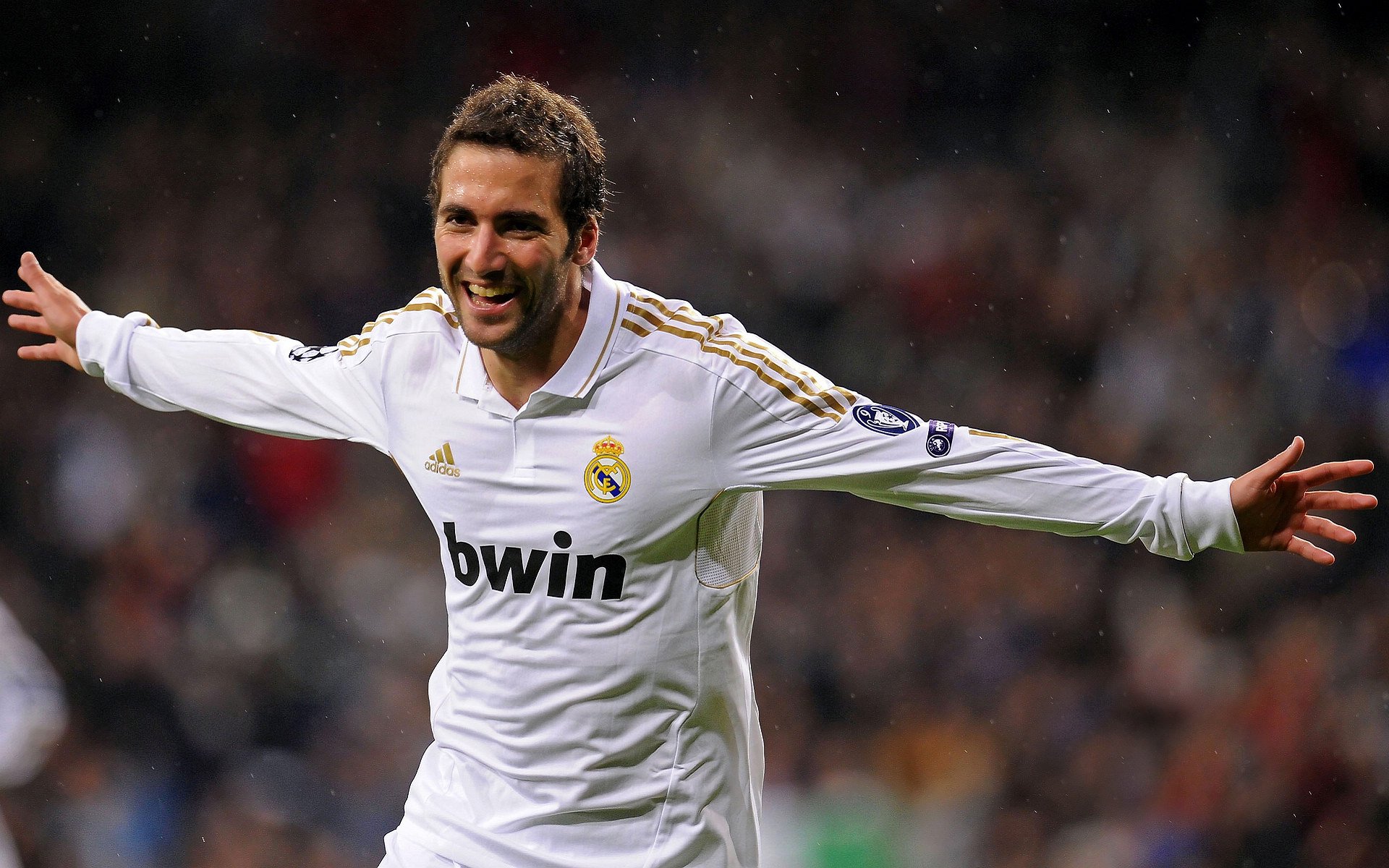 从美加墨世界杯焦点战到勇士横扫奇才，体育世界的唯一性与永恒魅力