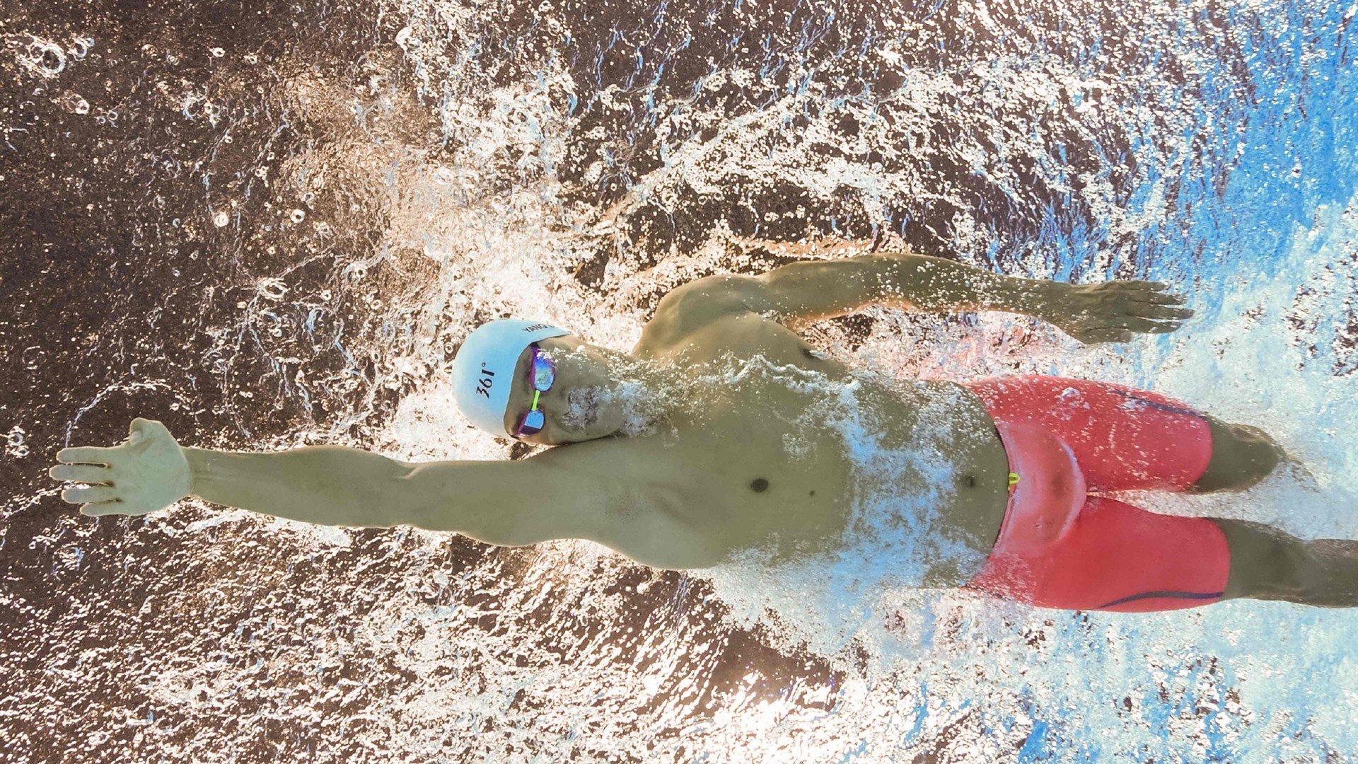 乔治末节封神,广东队一波流带走篮网,诠释团队篮球真谛